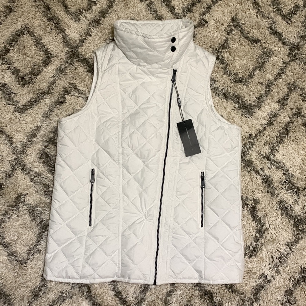 Sleeveless Vest | Andrew Marc - Picture 3 of 7